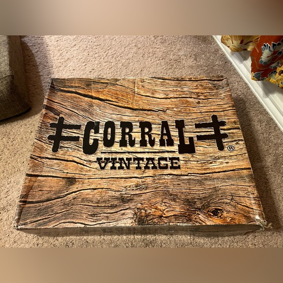 *Corral Vintage Cowgirl Boots - Picture 3 of 7